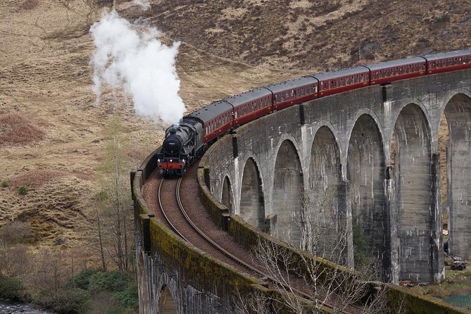 Edinburgh: Eilean Donan, Loch Ness & Glenfinnan 2-Day Tour - Stirling and Wallace Monument: grounding the history before the scenery