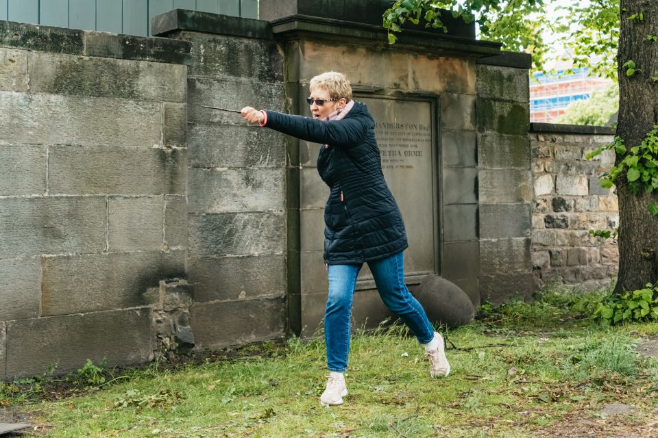 Edinburgh: Harry Potter Magical Guided Walking Tour - Greyfriars Kirkyard and Tom Riddle’s real grave