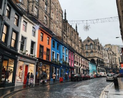 Edinburgh: Harry Potter Tour with Entry to Edinburgh Castle - Royal Mile to Waverley Station: setting the story frame