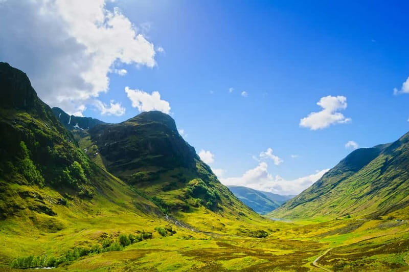 Edinburgh: Loch Ness, Inverness & Highlands Tour in Spanish - The morning bus ride: early start, big stretches, and how to make them bearable