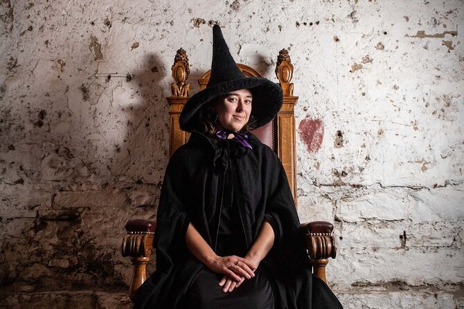 Edinburgh: Witches & Haunted History Walking Tour - Stop-by-stop: the Old Town route and what each place adds