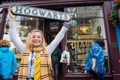 Edinburgh's Amazing Harry Potter Walking Tour - Kids Free! - Meet at Tron Kirk Market and Ease Into the Royal Mile