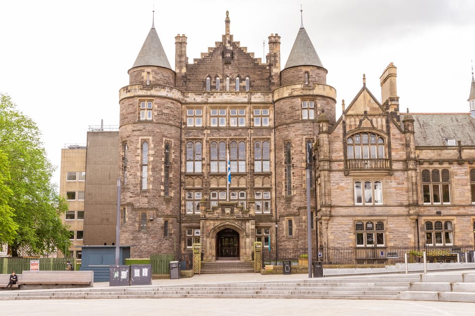 French Language : Original Harry Potter Tour of Edinburgh - Quiz Time and Hogwarts House Sorting: Points Make It Fun