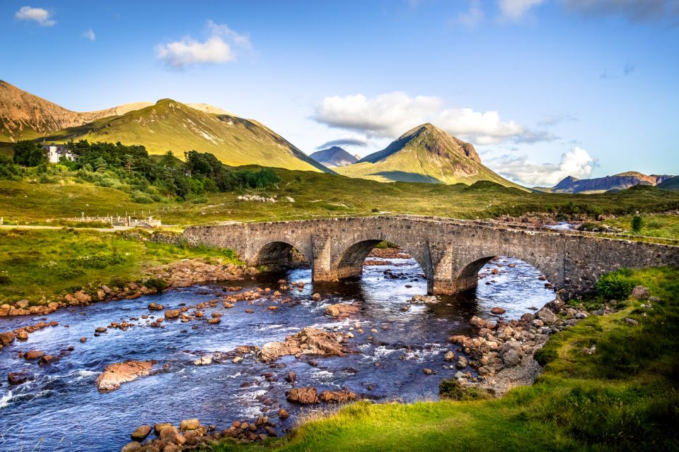 From Edinburgh: Isle of Skye 3-Day Tour with Accommodation - Skye with your guide: how the day stays flexible (and why that’s smart)