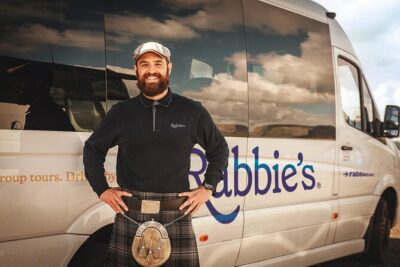 Hadrian's Wall & The Borders Tour from Edinburgh Incl. Admission - Getting on the bus: where to check in and practical first steps