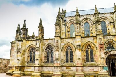 Rosslyn Chapel, Dunfermline Abbey and Stirling Castle Day Tour - Stirling Castle: Views, Stairs, and Royal Power on Display