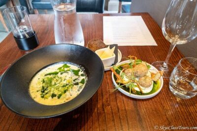 Tailored Premium Edinburgh Food Tour with Highest Quality Dishes - Old Town Edinburgh: UNESCO Streets and Restaurants That Know the Score