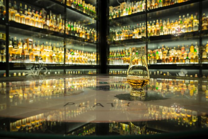 The Scotch Whisky Experience Guided Whisky Tour - An Introduction to Whisky - One dram tasting moment, plus Irn Bru for under 18